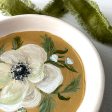 Load image into Gallery viewer, Hand-Painted Round Gold Trinket Dish